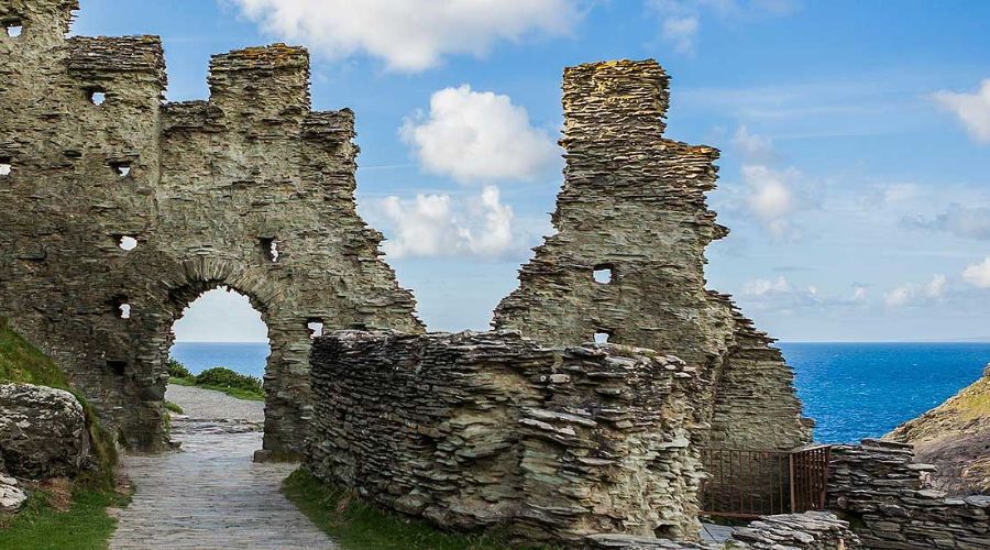 Tintagel Castle | The Pennywize